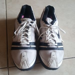 Ladies Nike size 8 sneakers
